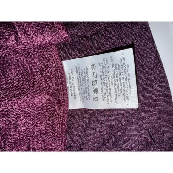 Jordan Sport Women's Bordeaux/Black Diamond Shorts - Picture 9 of 12